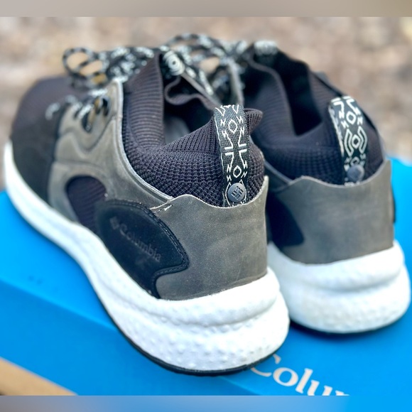 NIB MENS Columbia Sh/ft Outdry Mid Hiking Shoe Women's size 8 US - Picture 3 of 8